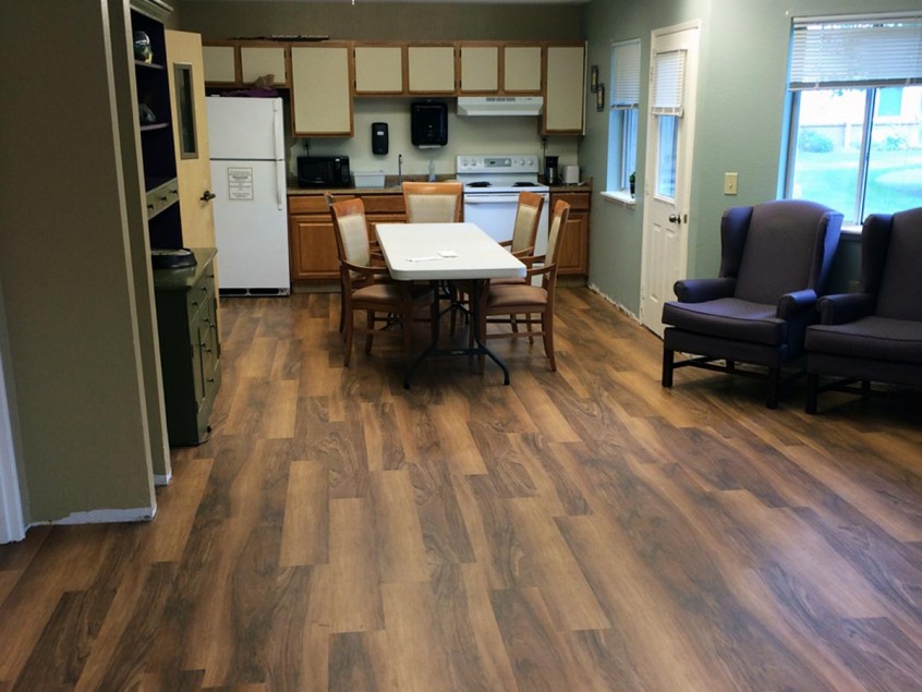 Karndean Lancewood Vinyl Plank